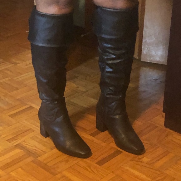 Leather heels - Picture 3 of 4